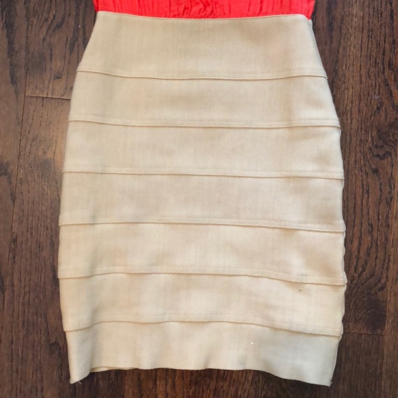 Dress - Picture 3 of 4